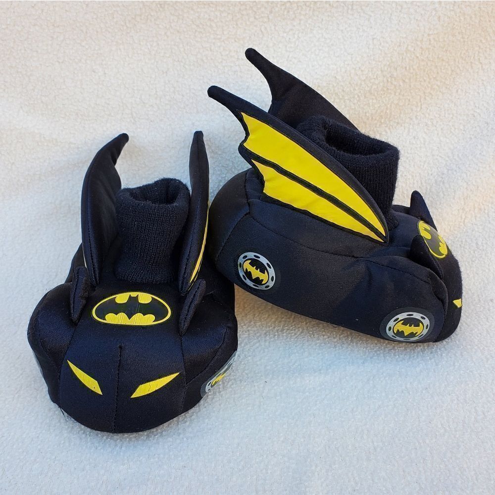 Batman black and yellow sock top plush slippers